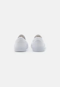Pier One UNISEX - Sneaker Low - White 8 Pier One UNISEX - Sneaker Low - White -Pier One 191f01ab84474fccb0e4b333b7cd7402
