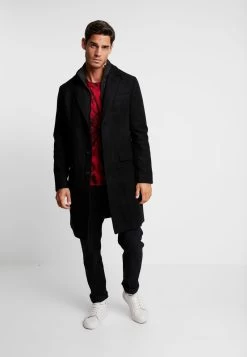 Ausgewählte Produkte -Pier One 3010fca4ed984580b242f2ff85d05f1d