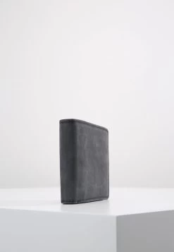 Pier One LEATHER - Geldbörse - Black 9 Pier One LEATHER - Geldbörse - Black -Pier One 40b39582b9b84c498afeb1dc292ebce5