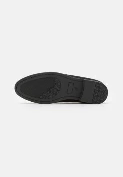 Pier One Slipper - Black 10 Pier One Slipper - Black -Pier One 42b979e5a07b4ed8bd23bd3949b05fca