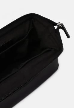 Pier One Kosmetiktasche - 802 - Black 8 Pier One Kosmetiktasche - 802 - Black -Pier One 7aa537de0d9045aaa803a044e8f7ffbf