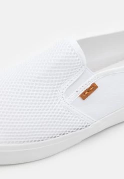 Pier One UNISEX - Slipper - White 11 Pier One UNISEX - Slipper - White -Pier One 7af3f76c7d3048f7ace815eb38fb78e9