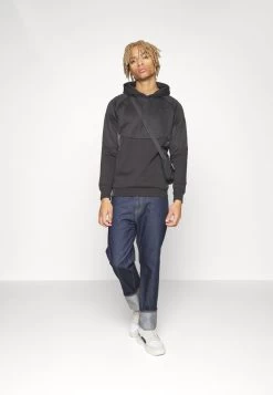 Pier One UNISEX - Umhängetasche - Black 11 Pier One UNISEX - Umhängetasche - Black -Pier One 87d2c46d75c64835a6da4bef3772f5ed