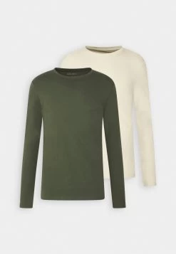 Pier One 2 PACK - Langarmshirt - Off-white/dark Green 10 Pier One 2 PACK - Langarmshirt - Off-white/dark Green -Pier One 9c9be42cf4404e85bbbe9c7022e4cedf