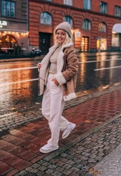 Pier One Umhängetasche - Dark Brown -Pier One c77830cbab5b4ebbac27d65e9d5a155c