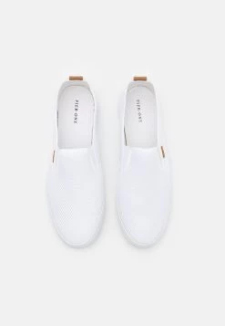 Pier One UNISEX - Slipper - White 9 Pier One UNISEX - Slipper - White -Pier One cab355a5a66847138fab0310c479705c