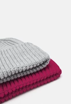 Pier One UNISEX 2 PACK - Mütze - Red/grey 8 Pier One UNISEX 2 PACK - Mütze - Red/grey -Pier One cb0fc487d13545b9b128df4364bdabab