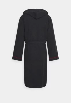 Pier One -Pier One d2570e9b770a401e8ec42a2bf22ab7e7