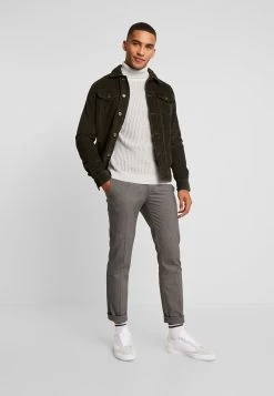 Ausgewählte Produkte -Pier One f235db7263944de8a0e5e43098d35a90